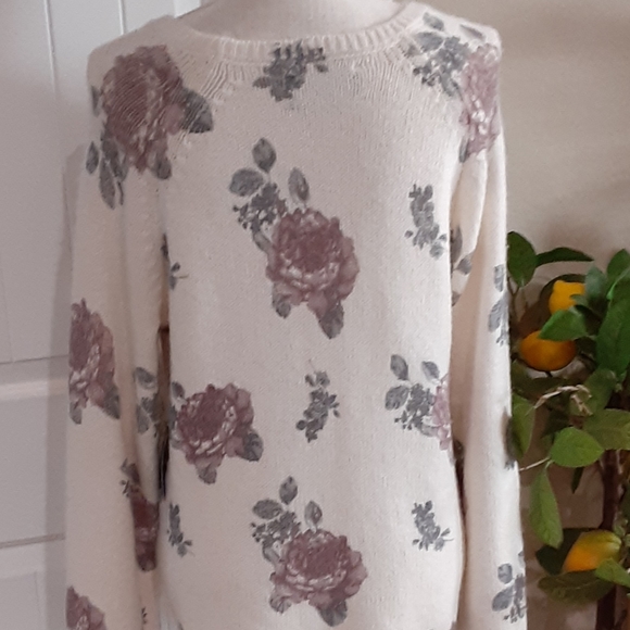 NWT, Lucky Brand, Los Angeles, Cotton Blend, Floral Pullover, Size Large - Picture 3 of 9